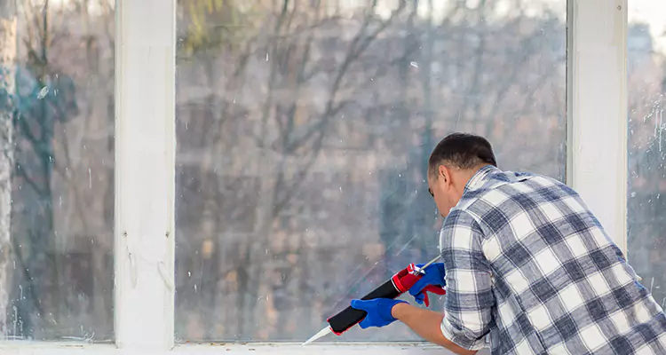 Quality Sliding Shower Door Repair for Closing Issues in Sanford, FL