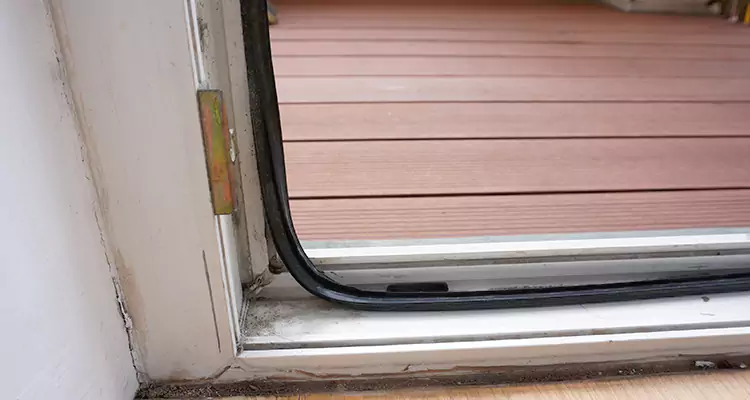 Repair Patio Doors Leaking at Bottom in Sanford, FL