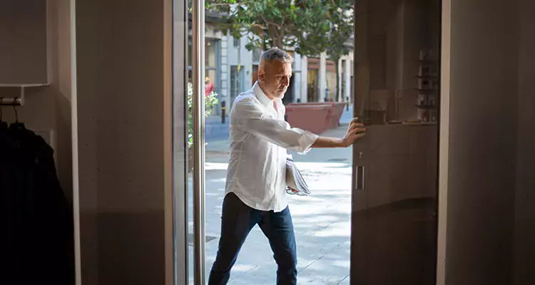 Reliable Pella Patio Door Repair Services for Opening Issues in Sanford, FL