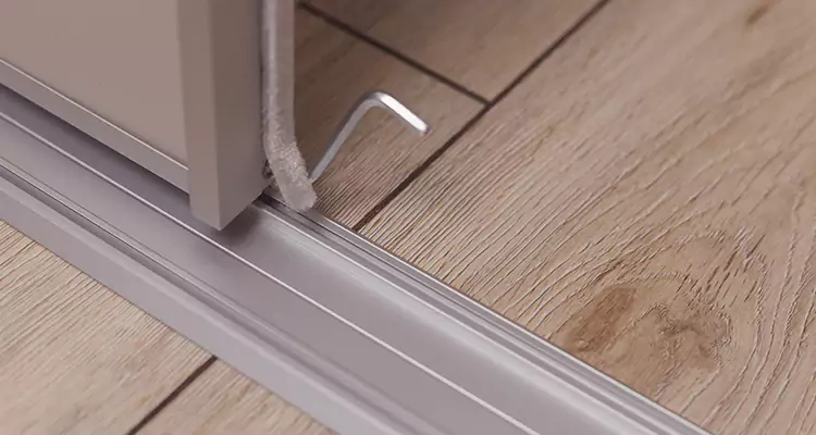 Squeaky Sliding Door Repair in Sanford, FL